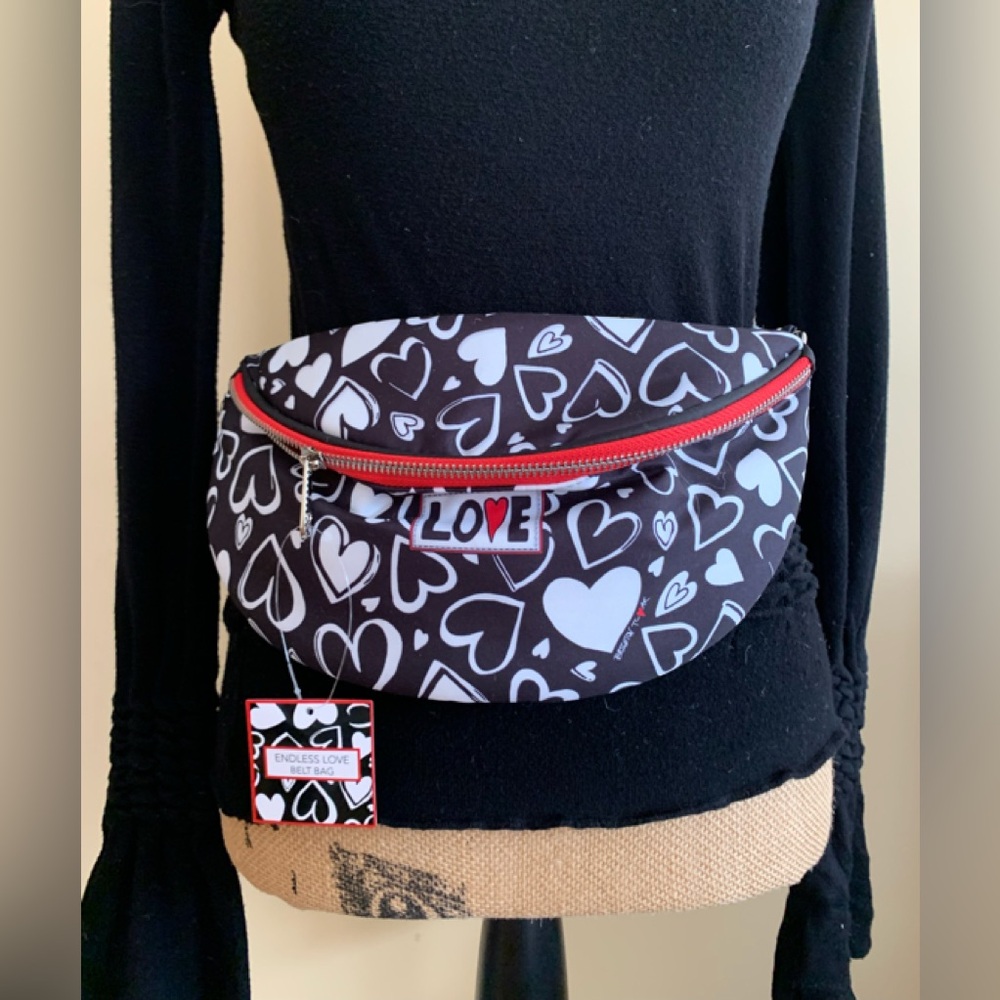 BRIGHTON ENDLESS LOVE black / white hearts Adjustable belt bag NWT